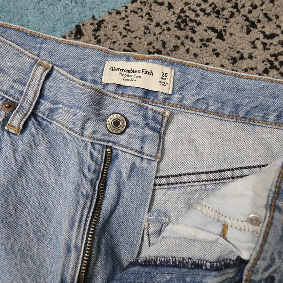 Abercrombie & Fitch Curve Love Ultra Loose Low Rise Jeans, 26 SHORT, NWOT - Picture 4 of 11